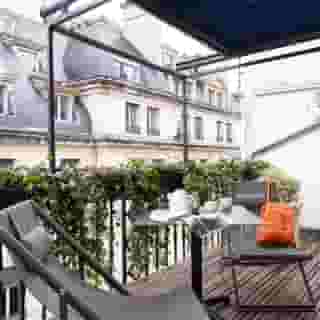 Hotel Theoreme, 1 of 5