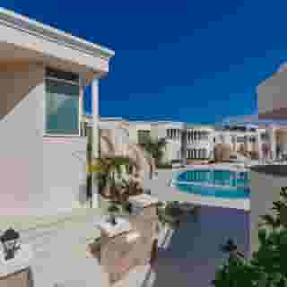 Flamingo Suites, 5 of 5