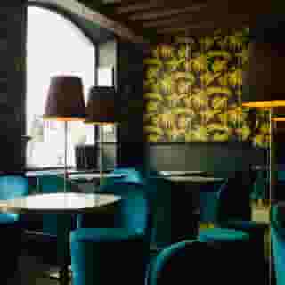Hotel Noir, 2 of 5