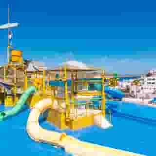 Fergus Club Carema Splash, 1 of 5