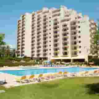 Club Amarilis, 2 of 5