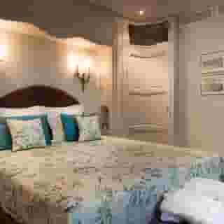 Canalside House - Luxury Guesthouse, 2 of 5