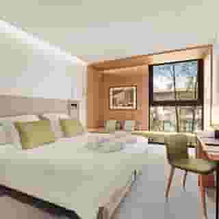 Protur Naisa Palma, 3 of 5