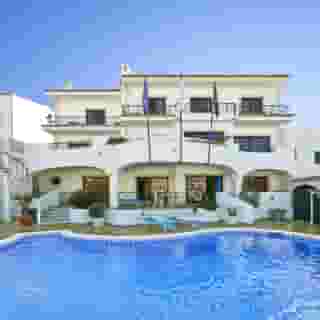 Cheerfulway Bertolina Mansion-House, 1 of 5