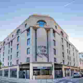 Nice Riviera, 2 of 5