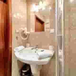 Grand Royal Hotel, 2 of 5