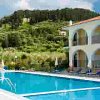 Varres Hotel, 2 of 5