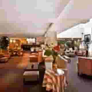 Le Pera Hotel, 2 of 5
