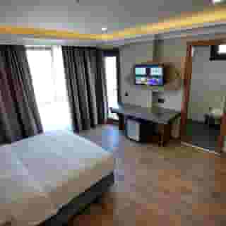 Shelton Airport Hotel, 5 of 5