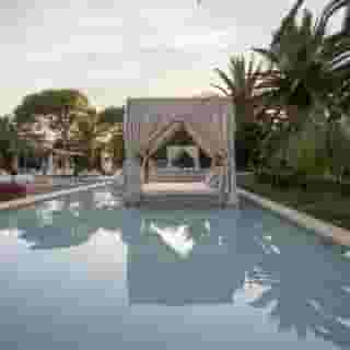 Debono Hotel, 2 of 5