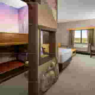 Great Wolf Lodge Southern California, 4 of 5