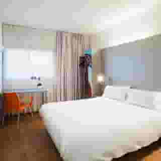 B&B Girona 2, 2 of 5