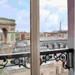 Splendid Etoile, 3 of 5