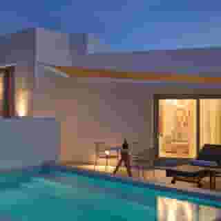 Apanemo Hotel, 2 of 5