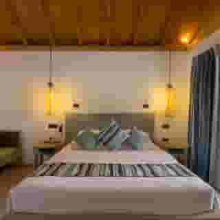 Vilamendhoo Island Resort & Spa, 3 of 5