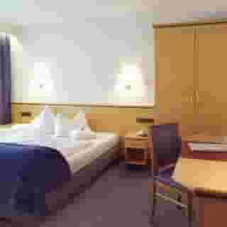 Ringhotel Loew'S Merkur, 1 of 5