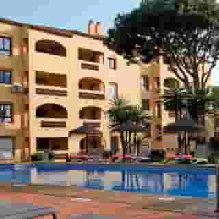 Macdonald Dona Lola, 1 of 5