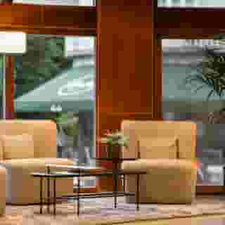 Dom Carlos Liberty, 2 of 5