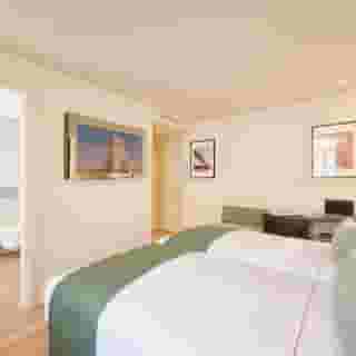 Moon and Sun Lisboa, 3 of 5