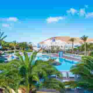 HL Paradise Island, 2 of 5