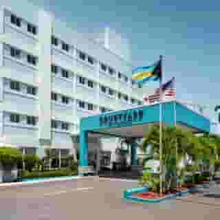 Courtyard by Marriott Nassau Downtown Junkanoo Beach, 4 of 5