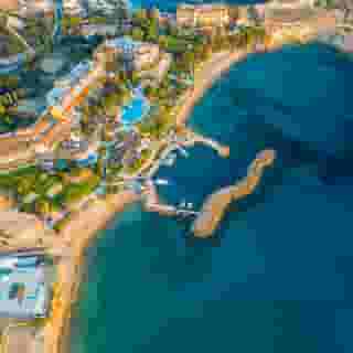 Coral Beach Hotel and Resort, 2 of 5