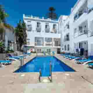 Toboso Apartments, 4 of 5