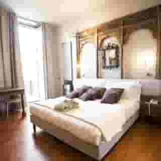 Art Hotel Boston, 1 of 5