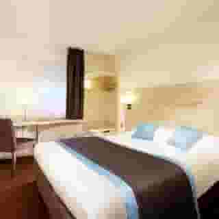 Kyriad Lyon Bron Le Cottage, 4 of 5