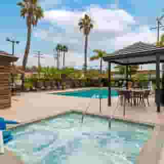 Best Western Plus Pavilions, 2 of 5