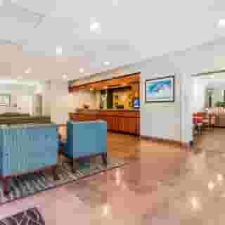 Comfort Inn By The Bay, 1 of 5