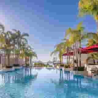 Four Seasons, 1 of 5