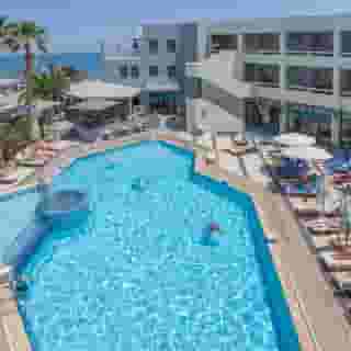 Pearl Beach Hotel, 4 of 5