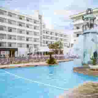 Fergus Club Pineda Splash, 1 of 5