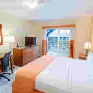 Bay Gardens Inn, 5 of 5