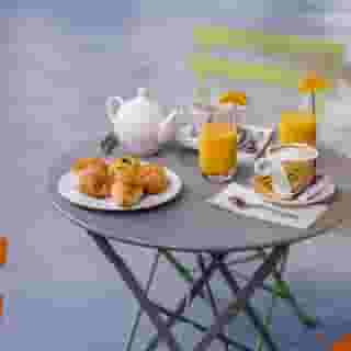 Nice Riviera, 4 of 5