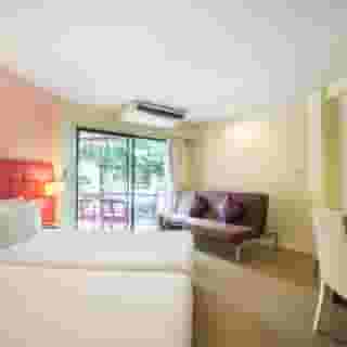Bella Villa Metro, 6 of 6
