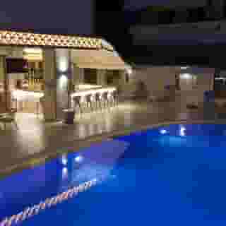 Aurasia Design Hotel, 2 of 5