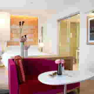 N'vY Manotel, 6 of 6