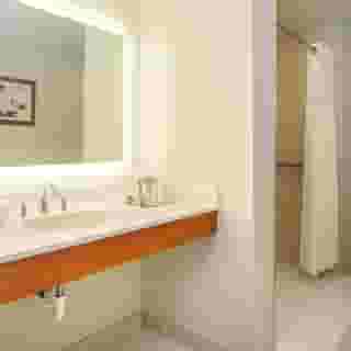 Doubletree by Hilton Hotel Atlanta Airport, 2 of 5