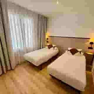 Mucho Madrid, 3 of 5