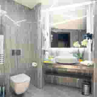 The Hive Hotel, 5 of 5