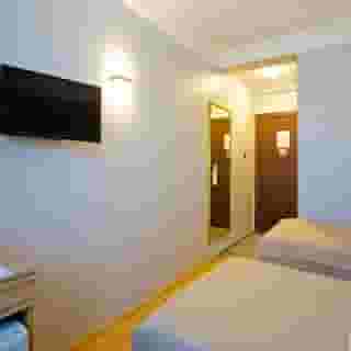 Grand Ant Hotel, 2 of 5