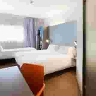 B&B Girona 2, 3 of 5