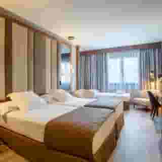 Granada Center, 2 of 5