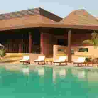 The Golden Crown, 2 of 5