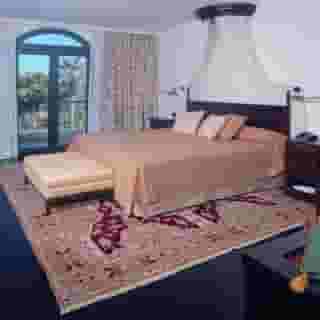 Las Madrigueras - Adults Only (16+), 4 of 5