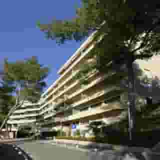 The Residence, 3 of 5