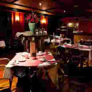 Eyre Square Hotel, 2 of 5