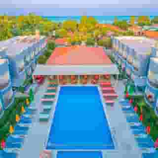 Sayanora Hotel, 4 of 5